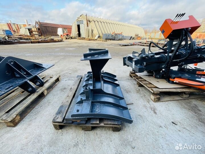 Отвал 1200 мм мех для Bucher CityCat 1000