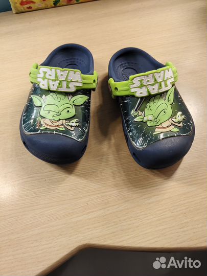 Детские тапки Crocs StarWars размер 6-7