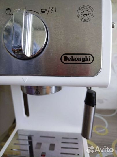 Кофемашина delonghi