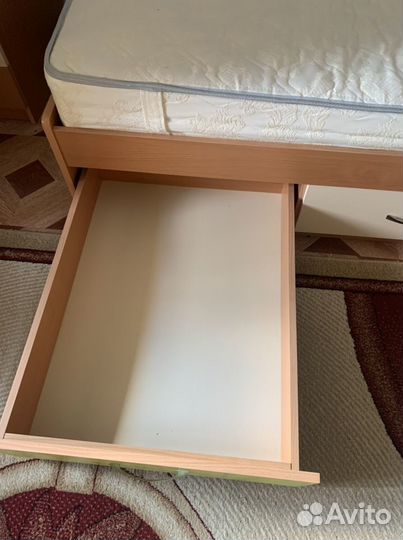 Кровать с ортопедическим матрасом