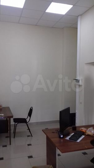 Офис в бц на Красном пр-кте, 1этаж,16 м2, метро