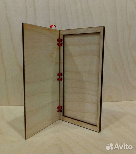 Лазерное выжигание / резка по дерева на заказ