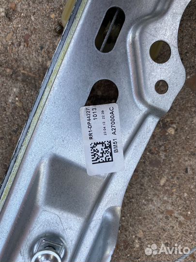 Стеклоподъемник механич задний правый Ford Focus 3
