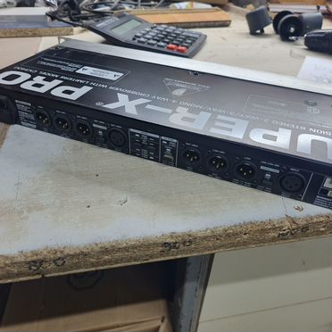 Behringer cx3400