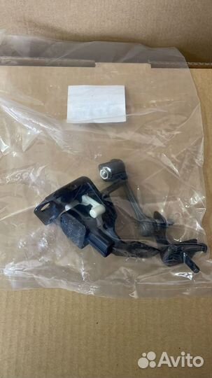 Датчик положения кузова Mitsubishi Outlander ASX