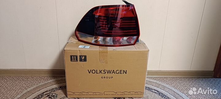 Оригинальный левый фонарь на Фольксваген Поло GT