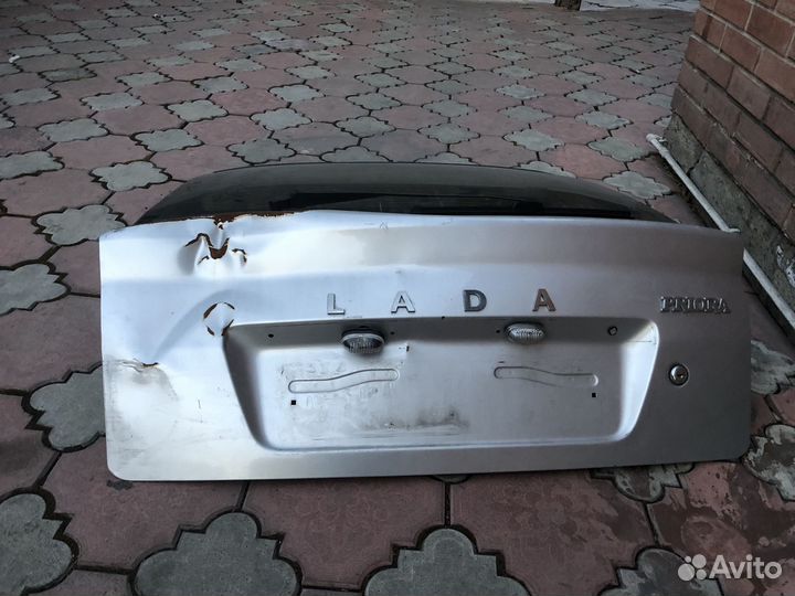 Крышка багажника priora хэтчбек серебристый