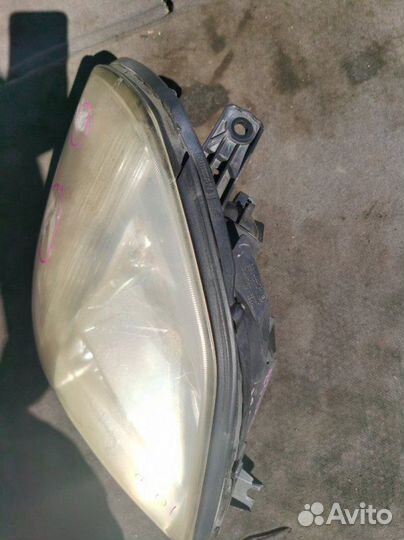 Фара передняя правая Nissan Teana J31