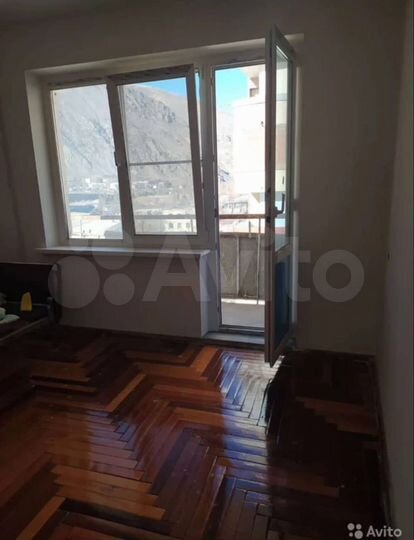 3-к. квартира, 73 м², 3/9 эт.