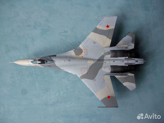 Стендовая модель самолёта Су-27см масштаб 1:72