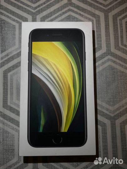 iPhone SE, 64 ГБ