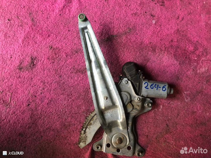 Стеклоподъемник на toyota premio ZZT240 1zzfe