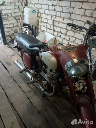 Мотоцикл jawa