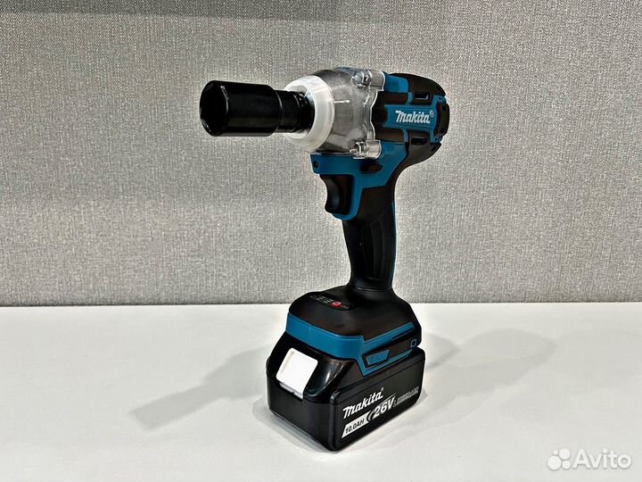 Мощный Гайковерт Makita, 26V, 2 аккумулятора