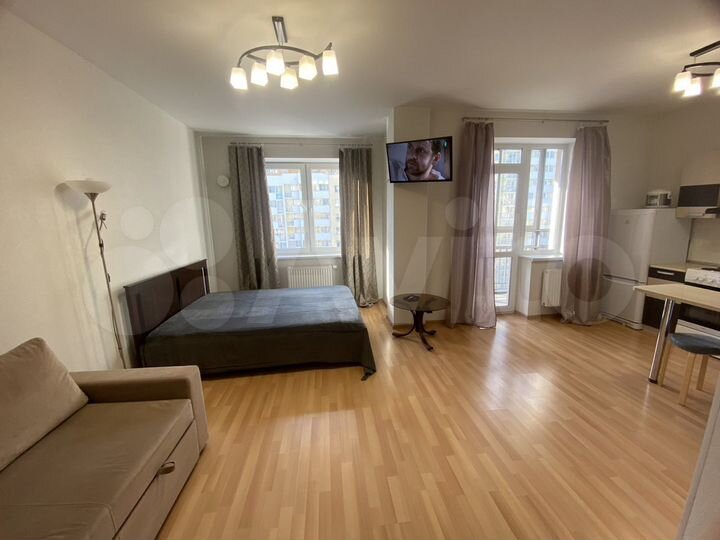 1-к. квартира, 38 м², 8/8 эт.