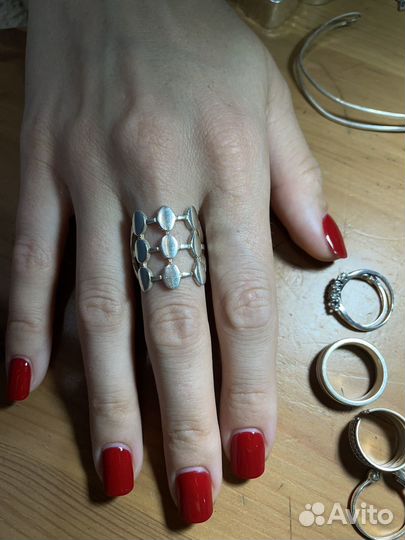 Серебряное кольцо