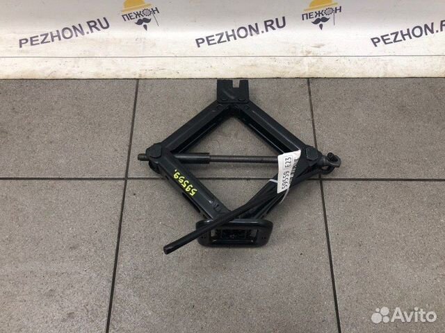 Домкрат Hyundai I30 хэтчбек 5 дв. 1.4 2009