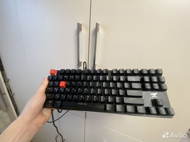 Механическая клавиатура zet gaming blade pro