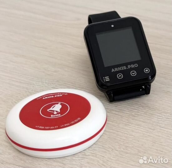 Кнопка вызова официанта и часы пейджер Элит