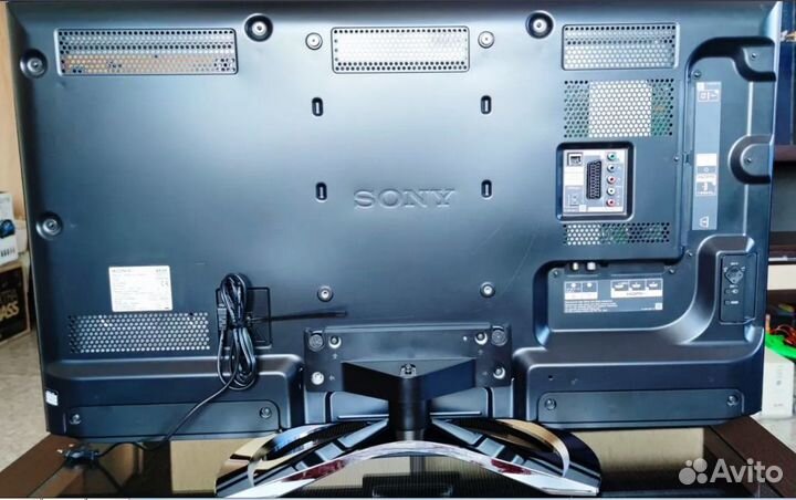 Sony KDL-40W905A (Triluminos)