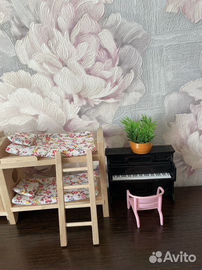Кукольная мебель