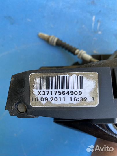 Ручка двери задняя левая на BMW F10 F11