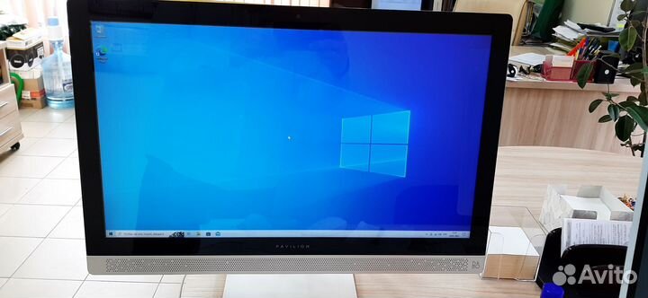 Моноблок HP Pavilion 24b-243ur All-in-one