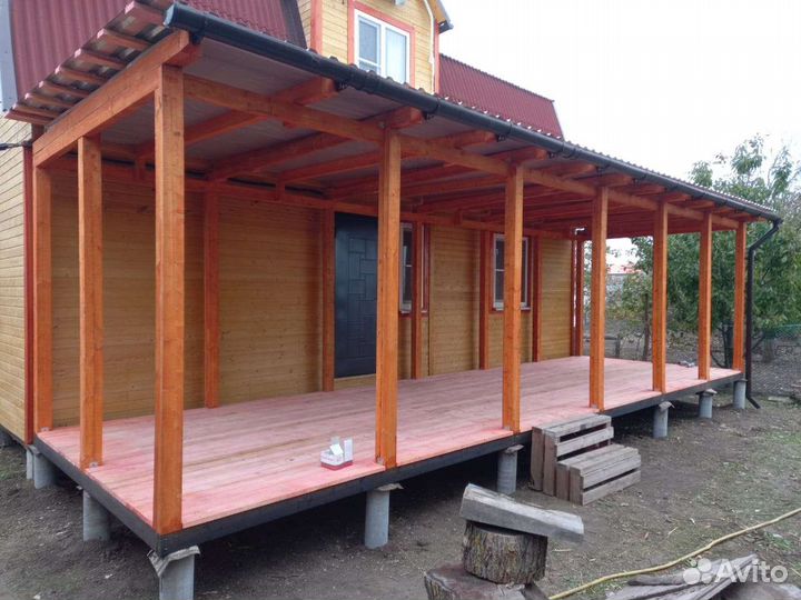 Бригада строителей