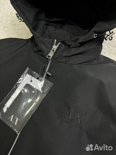 Куртка Armani: весеннее вдохновение