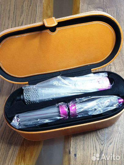 Стайлер Dyson Airwrap в кожаном боксе