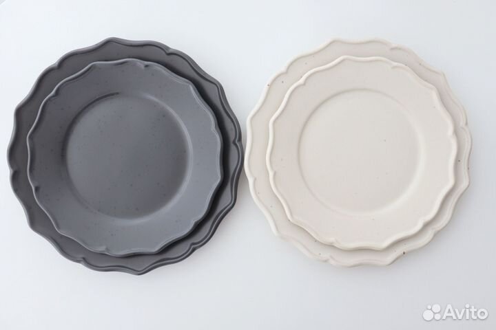 Тарелка H&M home в крапинку