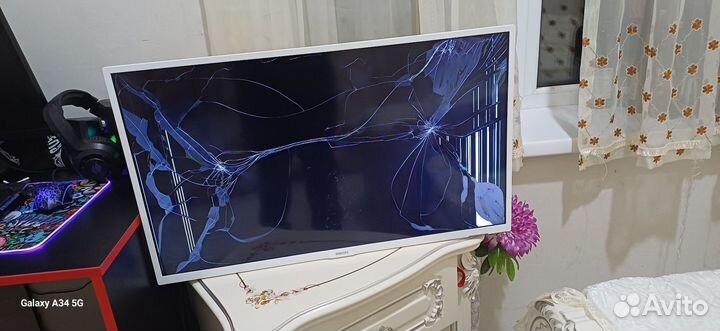 Телевизор на запчасти