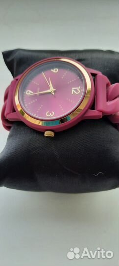 Часы наручные женские