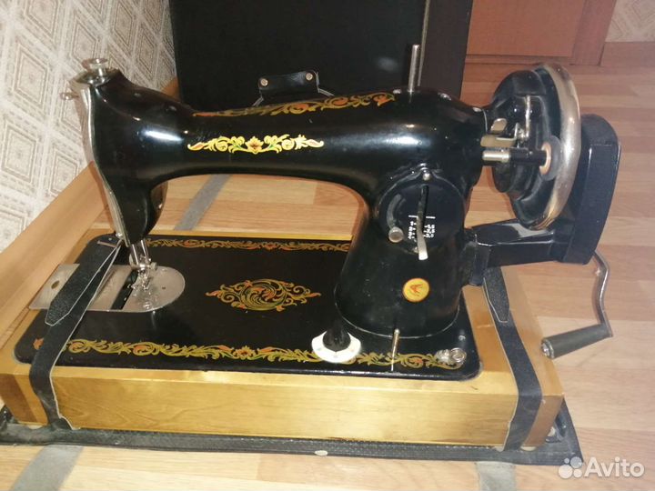 Швейная машина Подольск ручная бу