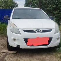 Hyundai i20 1.3 MT, 2010, 180 000 км, с пробегом, цена 370 000 руб.