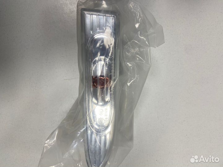 Повторитель поворота В крыло левое accent