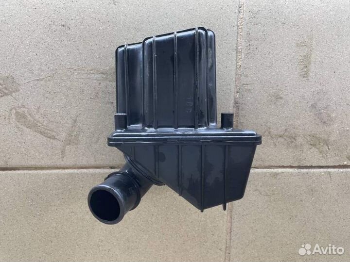 Резонатор воздушного фильтра Mazda Mazda 3 (BK) 20