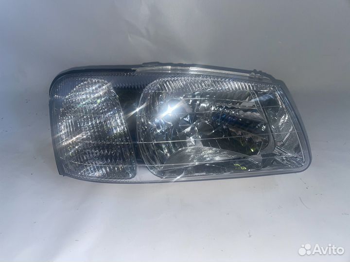 Передняя фара правая электрика хундай акцент