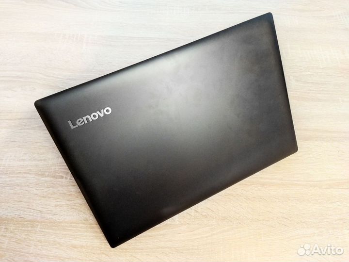 Ноутбук Lenovo IPS + Radeon + SSD