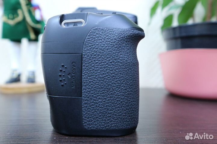 Canon 70D (W) Body