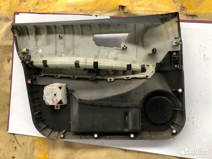 Обшивка салона передняя правая Nissan Qashkai J10
