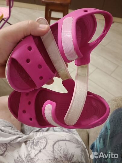 Сандалии Crocs