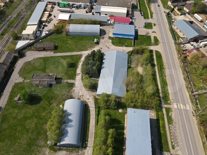 Территория базы с офисным зданием на 1116.8 м²