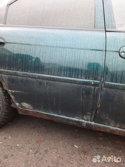 Задняя правая дверь kia sephia 2