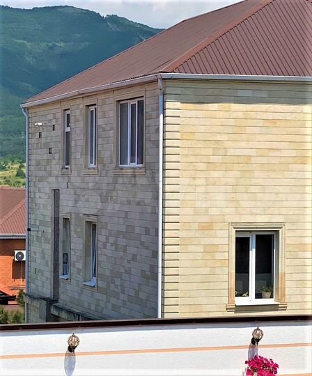 3-к. квартира, 100 м², 3/3 эт.