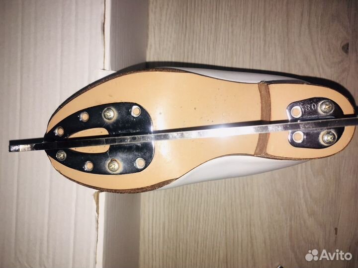 Фигурные коньки Graf