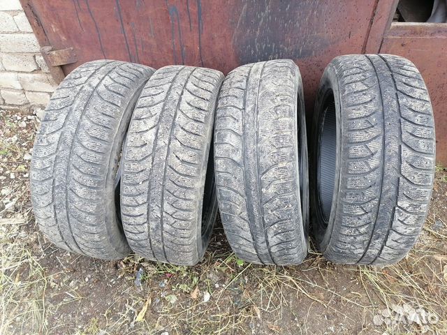 Bridgestone Ice Cruiser 7000 215/60 R17 100T