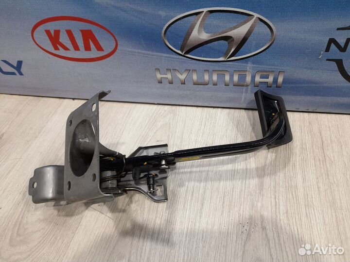 Педаль тормоза Hyundai solaris