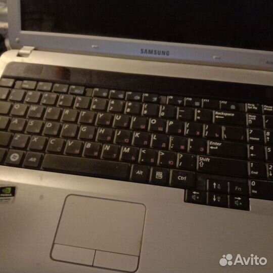 Ноутбук samsung R530