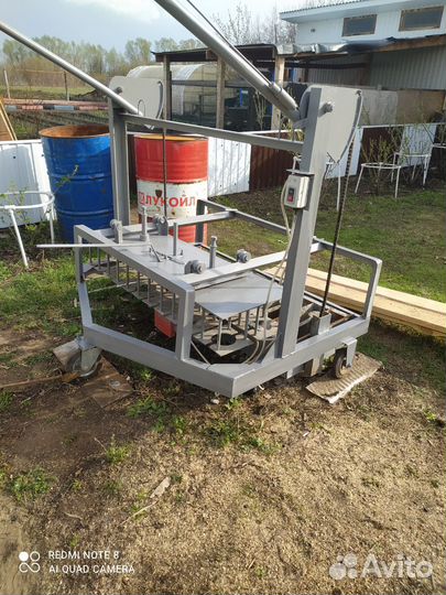 Станок для изготовления блоков